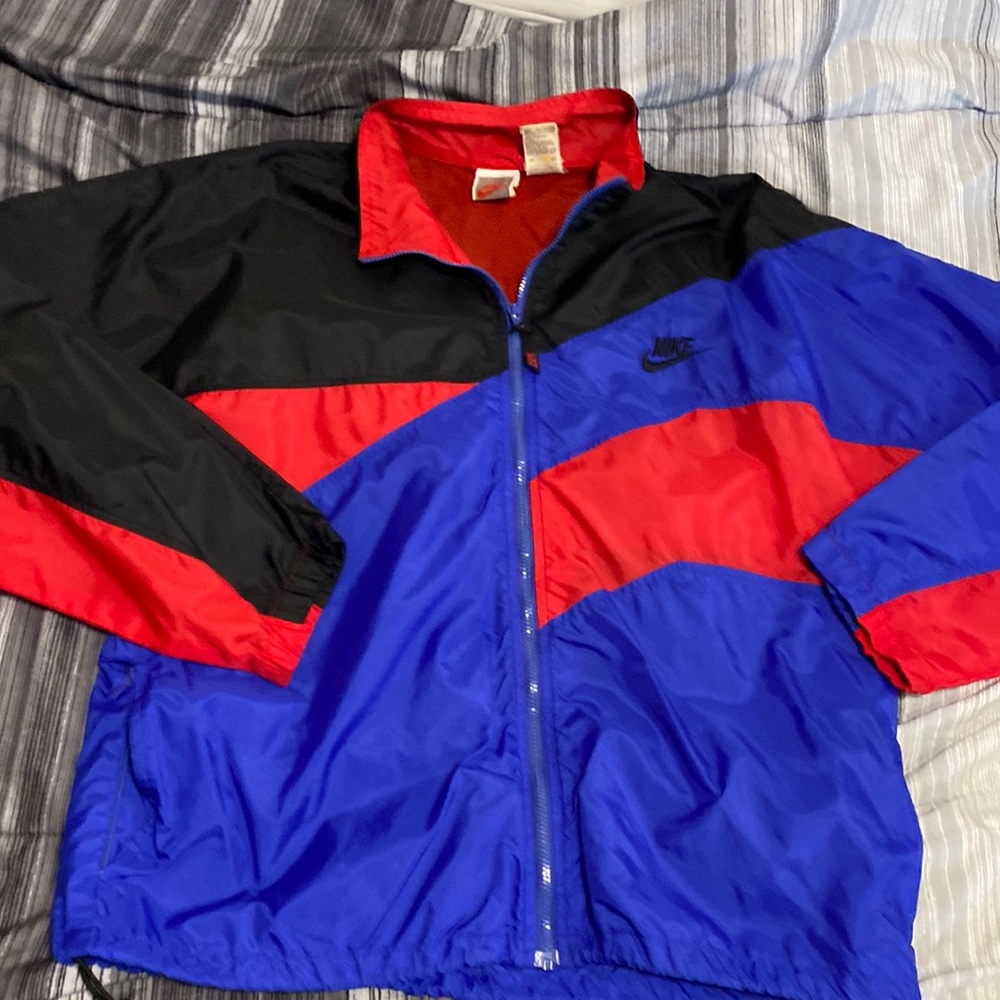 Nike athletic performance 90s jacket blue red embroidered logo, fast shipping